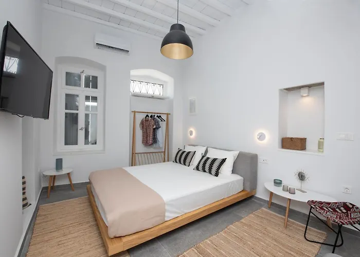 Avli Suites