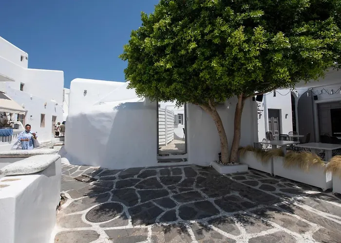 Avli Suites